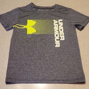 Under Armour Gray Heat Gear T-Shirt Size 7